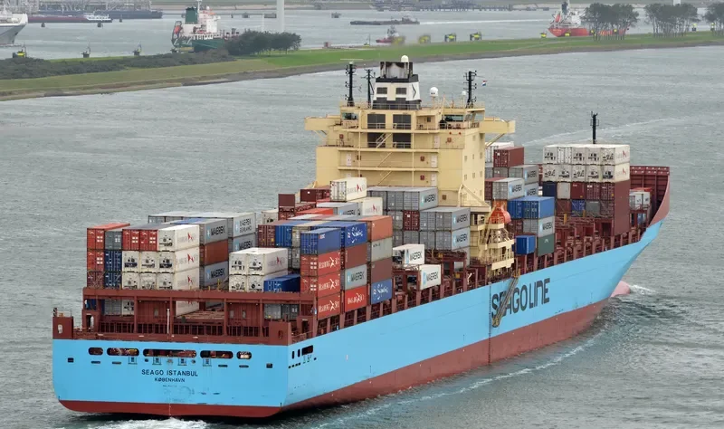 SEAGO ISTANBUL Container Ship IMO 9313943 photo 2