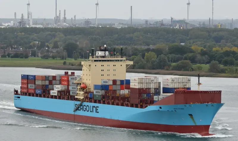 SEAGO ISTANBUL Container Ship IMO 9313943 photo 3