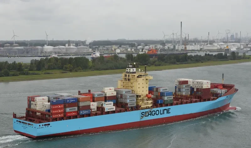 SEAGO ISTANBUL Container Ship IMO 9313943 photo 4