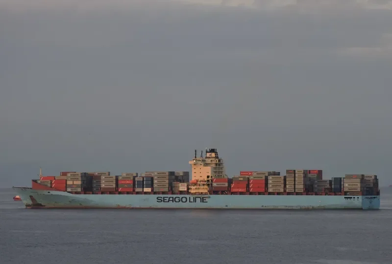 SEAGO PIRAEUS Container Ship IMO 9313955 photo 8