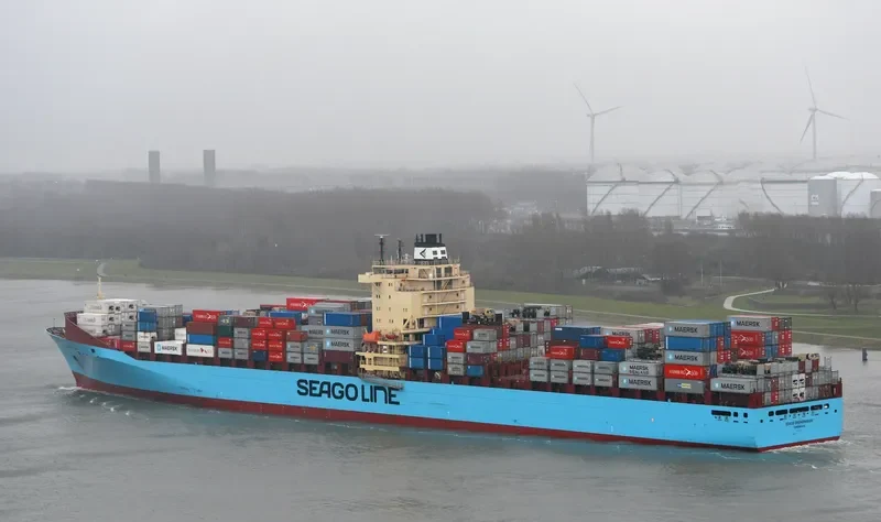 SEAGO BREMERHAVEN Container Ship IMO 9313967