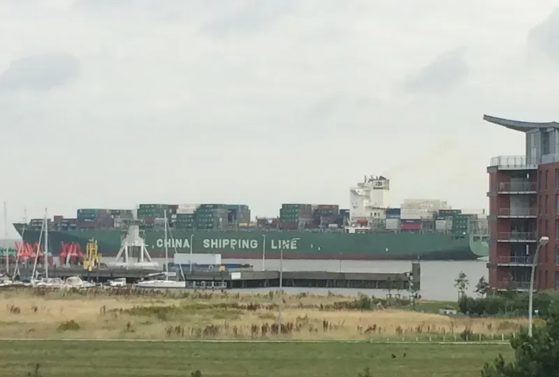 CSCL ZEEBRUGGE Container Ship IMO 9314234 photo 5
