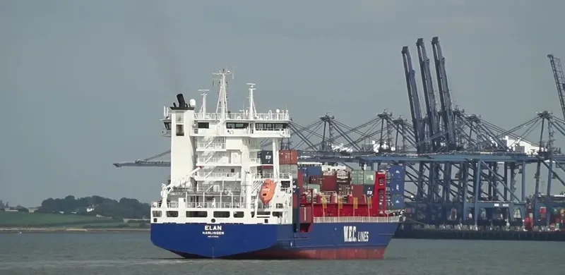 WEC VAN RIJN Container Ship IMO 9315006 photo 4