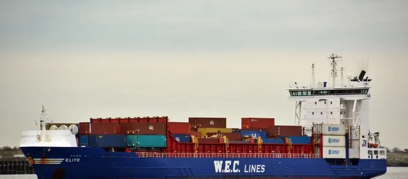 WEC DE HOOGH Container Ship IMO 9315018 photo 2
