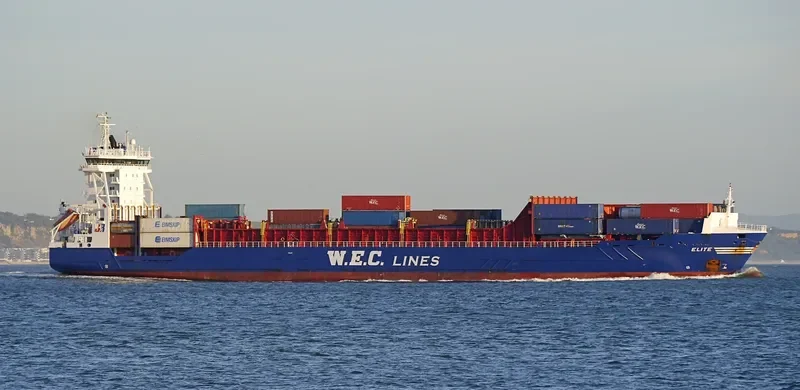 WEC DE HOOGH Container Ship IMO 9315018 photo 5