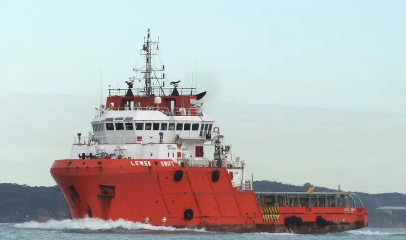 LEWEK SWIFT Offshore Vessel IMO 9315094 photo 4