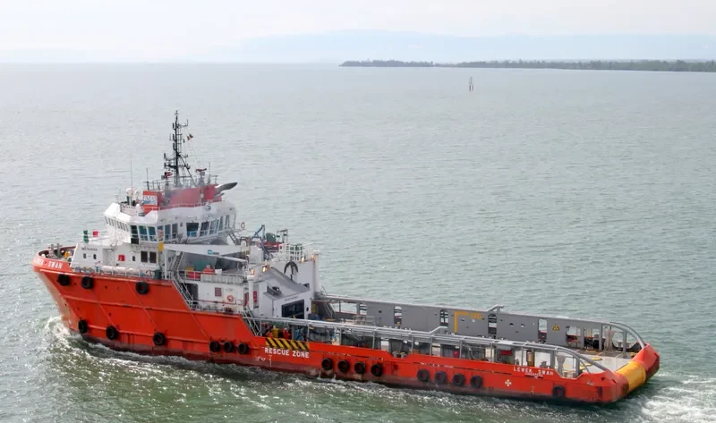 LEWEK SWAN Offshore Vessel IMO 9315109