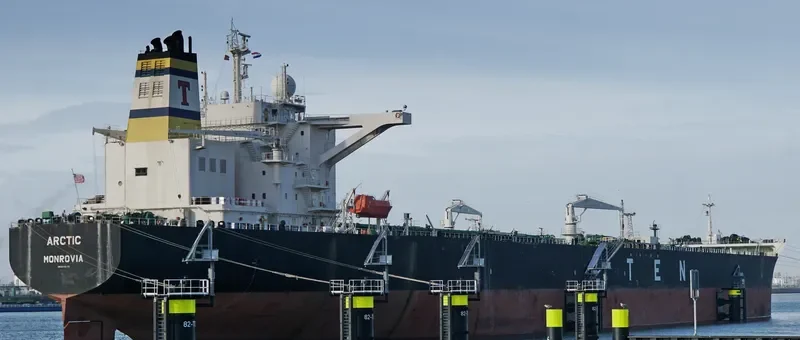 ARCTIC Tanker IMO 9315173 photo 4