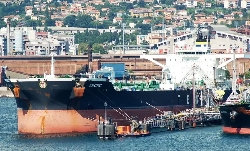 ARCTIC Tanker IMO 9315173 photo 6