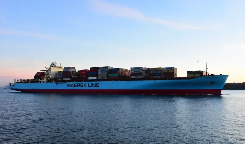 MAERSK SELETAR Container Ship IMO 9315197 photo 2