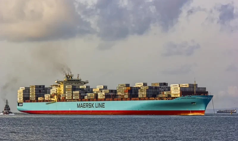MAERSK SEMBAWANG Container Ship IMO 9315226 photo 2