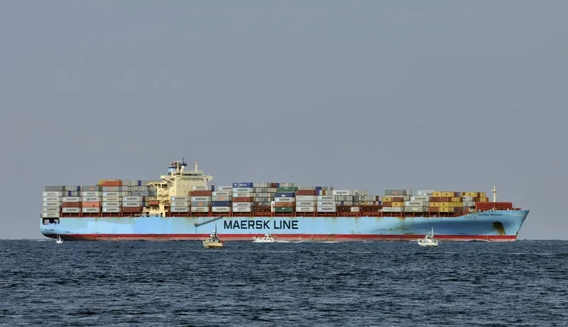 MAERSK SEMAKAU Container Ship IMO 9315252 photo 4