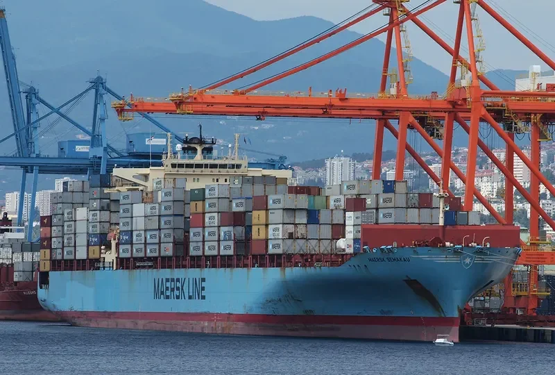 MAERSK SEMAKAU Container Ship IMO 9315252 photo 5
