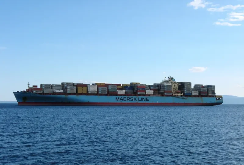 MAERSK SEMAKAU Container Ship IMO 9315252 photo 9