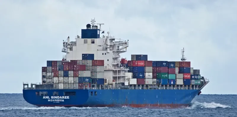 DONG CHENG HAO HAI Container Ship IMO 9315355 photo 3