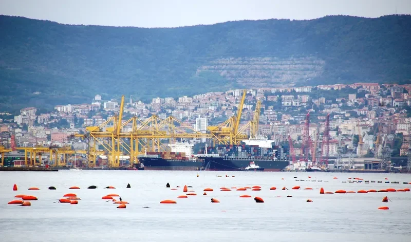 AGAMEMNON Container Ship IMO 9315381 photo 7