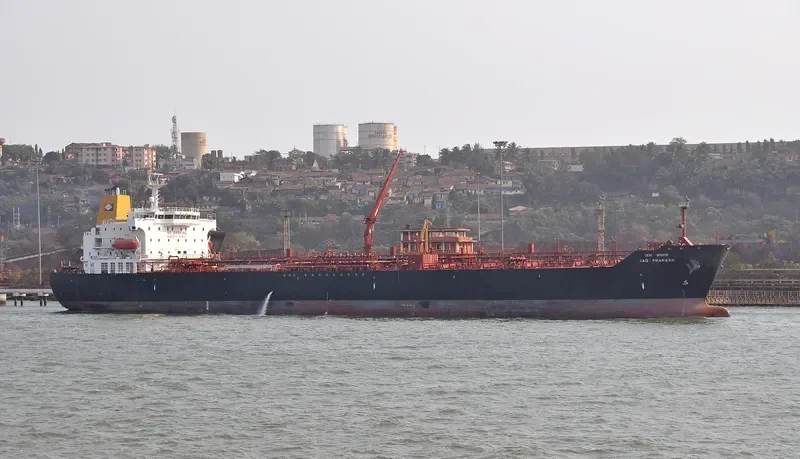 JAG PRAKASH Tanker IMO 9315721 photo 2
