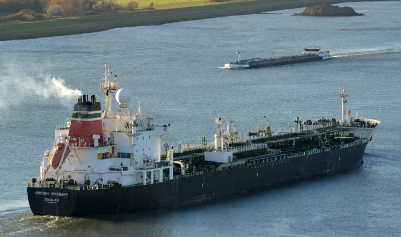 AIOLOS Tanker IMO 9315769 photo 6