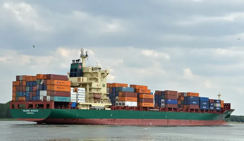 GSL VALERIE Container Ship IMO 9315874 photo 8