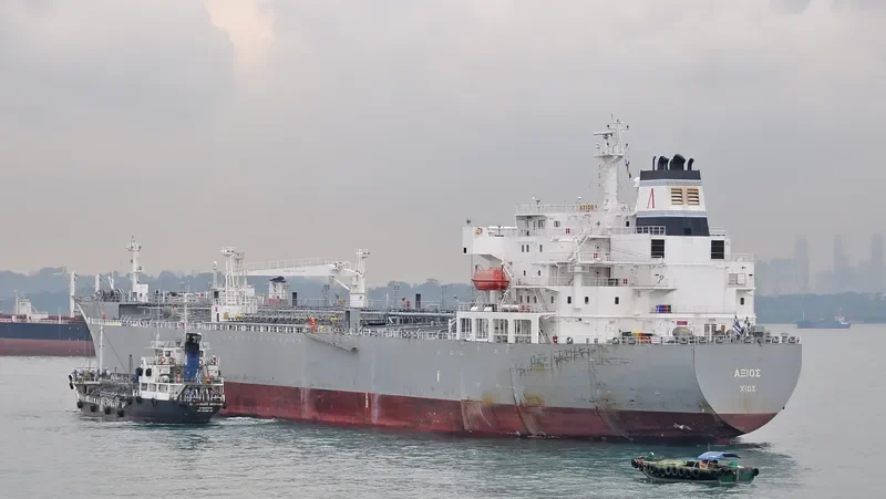 AXIOS Tanker IMO 9315941 photo 4