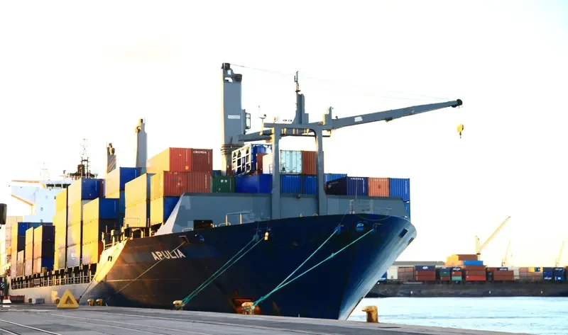 APU Container Ship IMO 9316323 photo 9