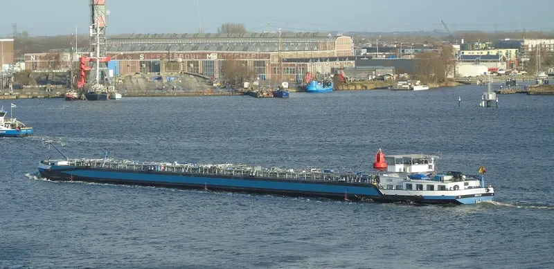 ALMERIA Tanker IMO 9316517 photo 4