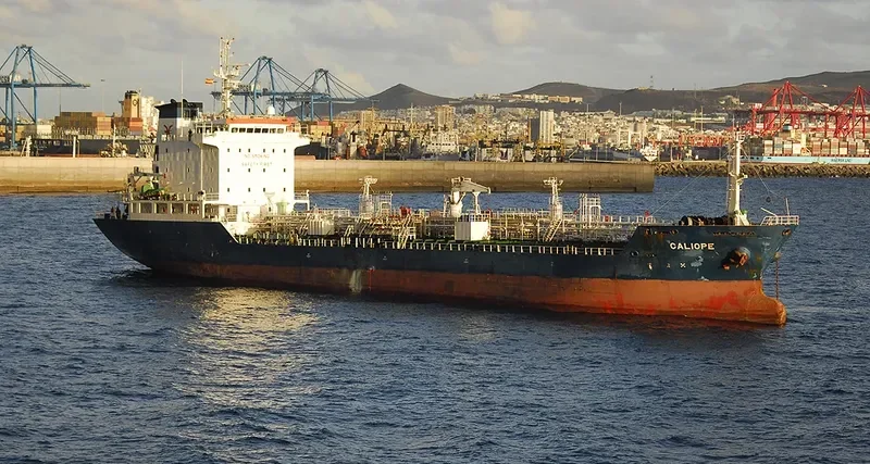 AT HONOR Tanker IMO 9316555 photo 7