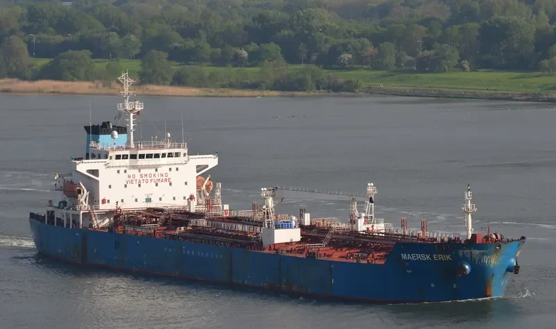 MAERSK ERIK Tanker IMO 9316608 photo 10