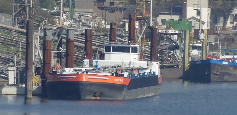 VOLLENHOVE Tanker IMO 9316842 photo 5