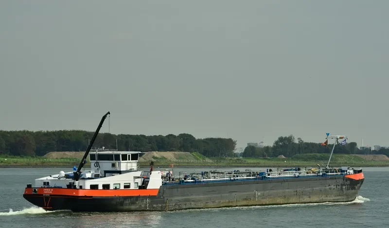 VOLLENHOVE Tanker IMO 9316842 photo 6