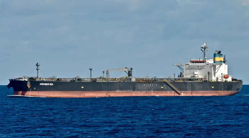 SHIP 111 Tanker IMO 9317717 photo 5