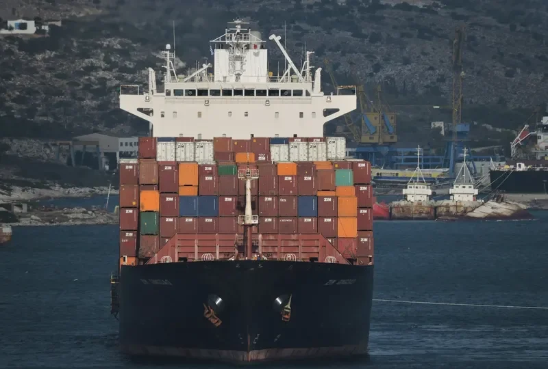 ZIM QINGDAO Container Ship IMO 9318163 photo 2