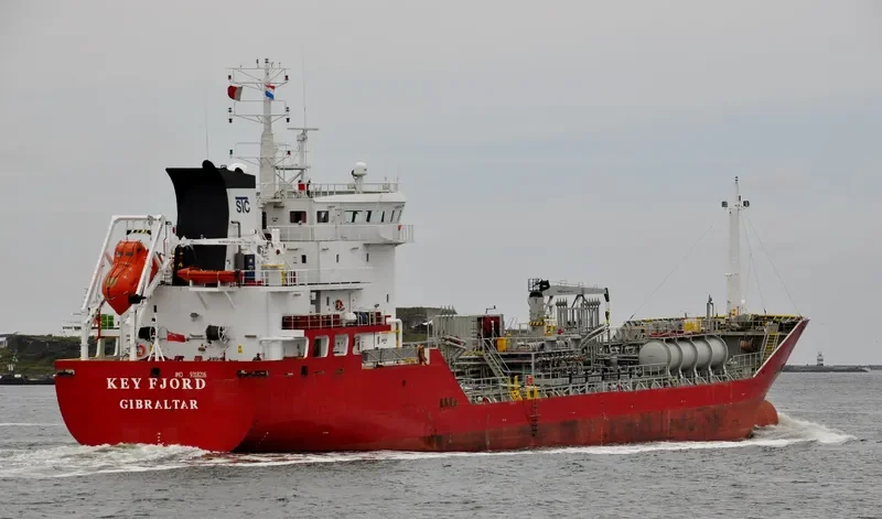 DEE FISHER Tanker IMO 9318216 photo 3