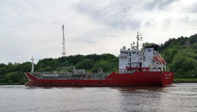 DEE FISHER Tanker IMO 9318216 photo 8