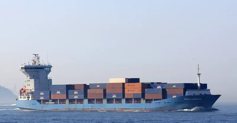 TC SYMPHONY Container Ship IMO 9318242 photo 7