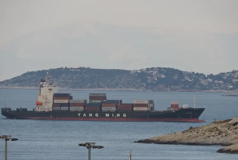 YM INCEPTION Container Ship IMO 9319155 photo 4
