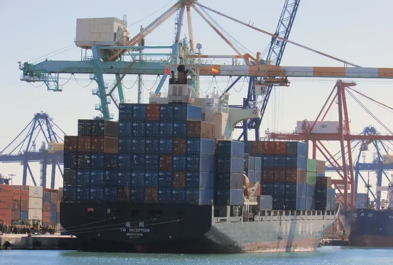 YM INCEPTION Container Ship IMO 9319155 photo 9