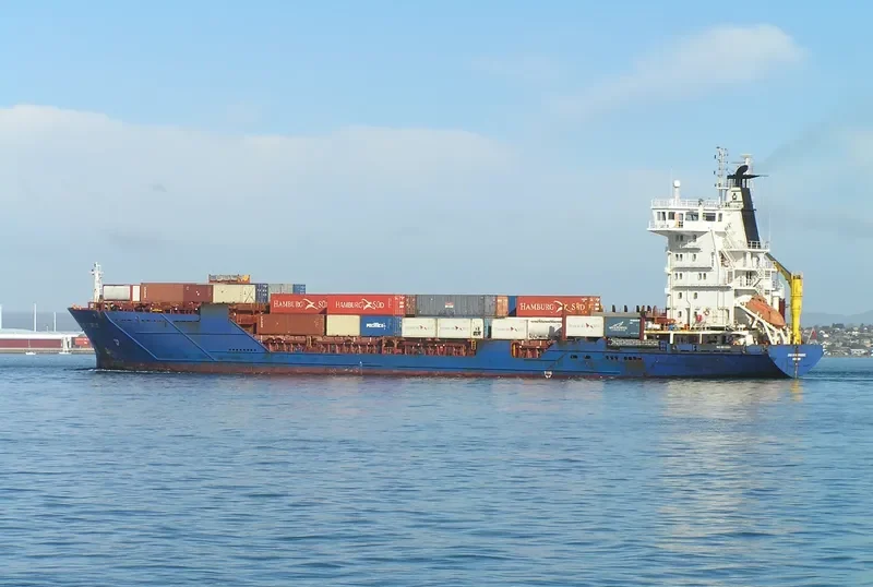 RUN XING Container Ship IMO 9319583 photo 3