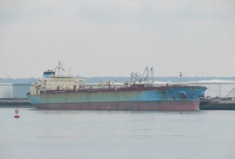 MAERSK PELICAN Tanker IMO 9319686 photo 6