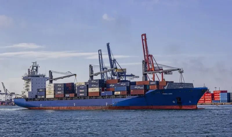 SEASPAN LOGA Container Ship IMO 9320001 photo 5