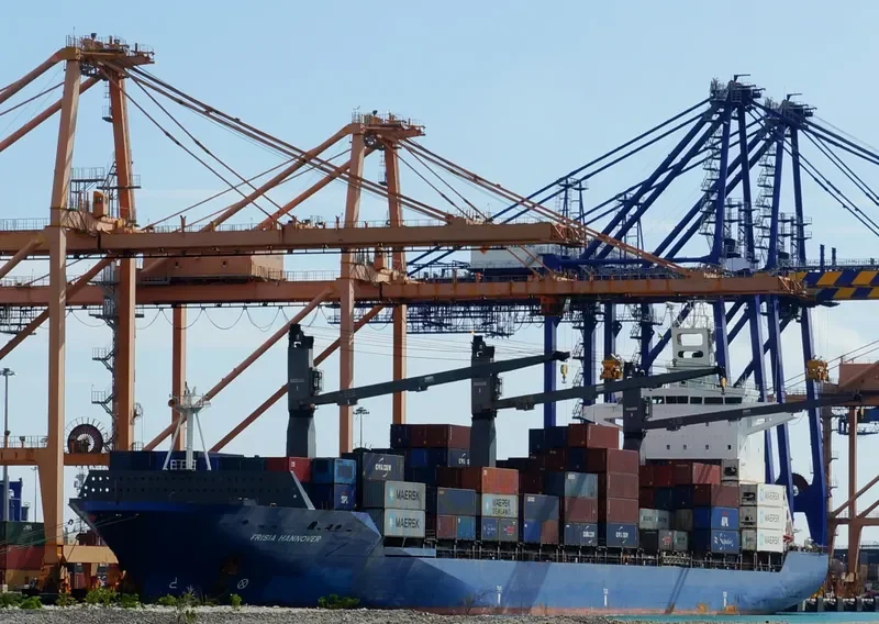 SEASPAN HANNOVER Container Ship IMO 9320013