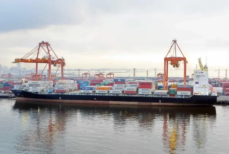 AS COLUMBIA Container Ship IMO 9320037 photo 10