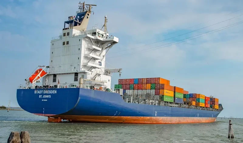 STADT DRESDEN Container Ship IMO 9320049 photo 5