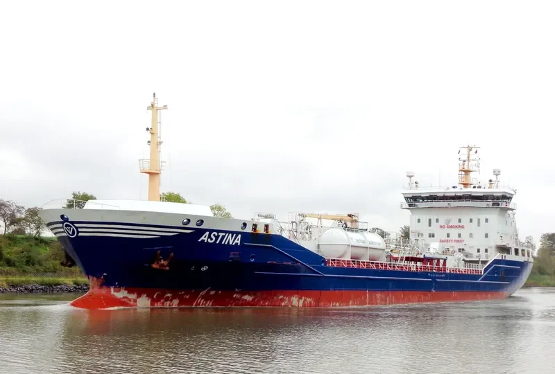 ASTINA Tanker IMO 9320063 photo 8