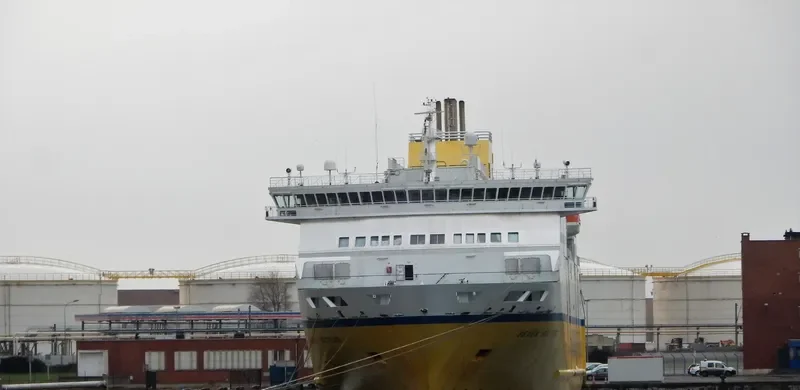 SEVEN SISTERS Ro-Ro IMO 9320130