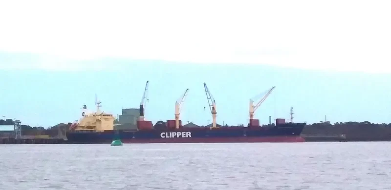 CLIPPER TENACIOUS Bulk Carrier IMO 9320348