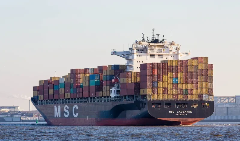MSC LAUSANNE Container Ship IMO 9320398 photo 2