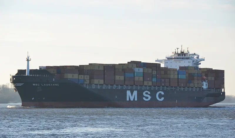MSC LAUSANNE Container Ship IMO 9320398 photo 3