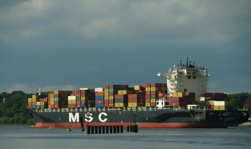 MSC LAUSANNE Container Ship IMO 9320398 photo 9
