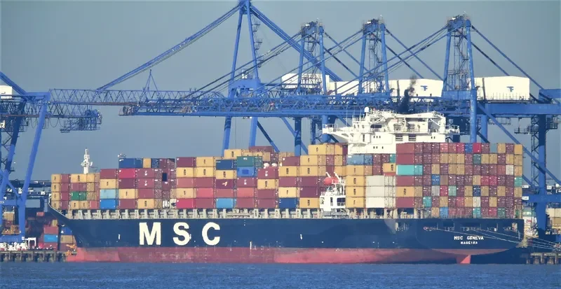 MSC GENEVA Container Ship IMO 9320427 photo 2